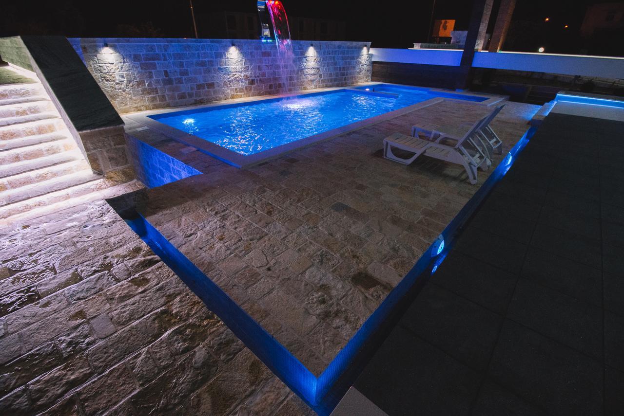 Crystal Apartments Ulcinj Exterior photo